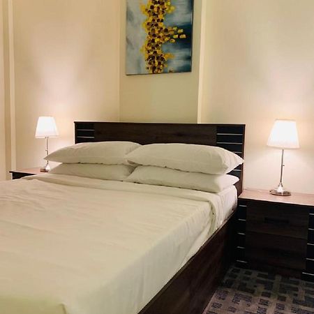 Chelsea Gardens Apartment โดฮา ภายนอก รูปภาพ