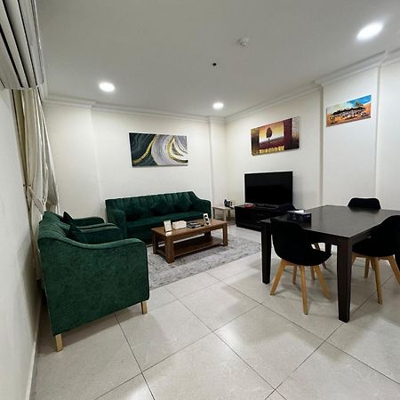 Chelsea Gardens Apartment โดฮา ภายนอก รูปภาพ