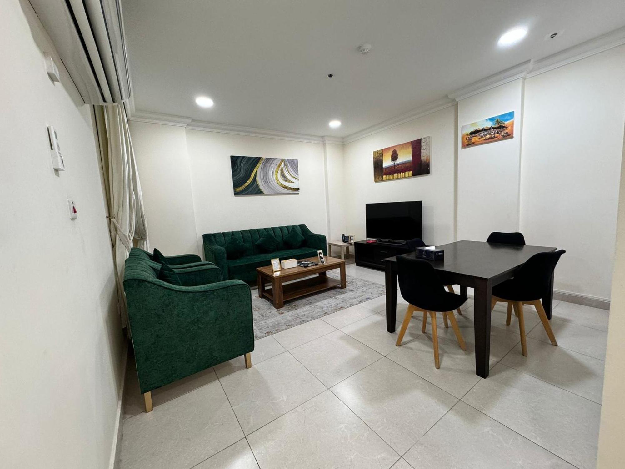 Chelsea Gardens Apartment โดฮา ภายนอก รูปภาพ